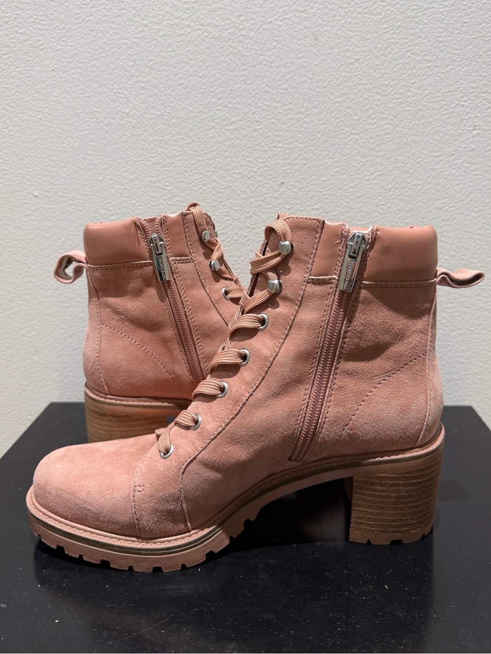 Vince Camuto Women’s Blush Suede Lace-Up Chunky Heel Boots-size 8